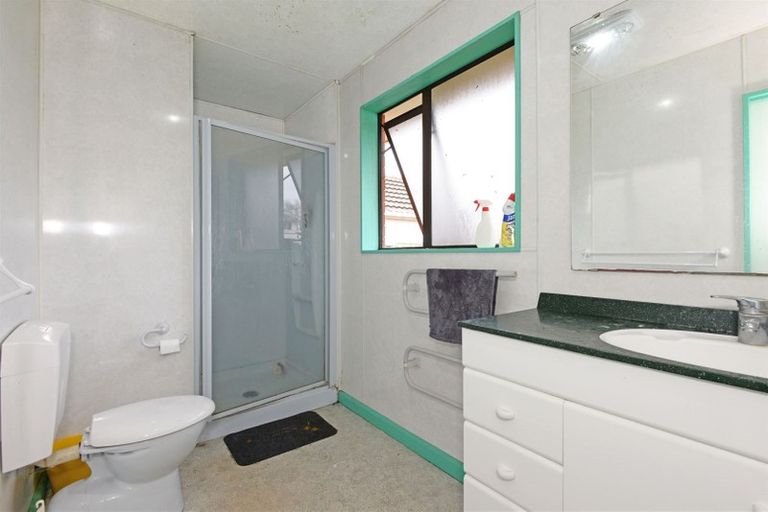 Photo of property in 64 Acacia Avenue, Upper Riccarton, Christchurch, 8041