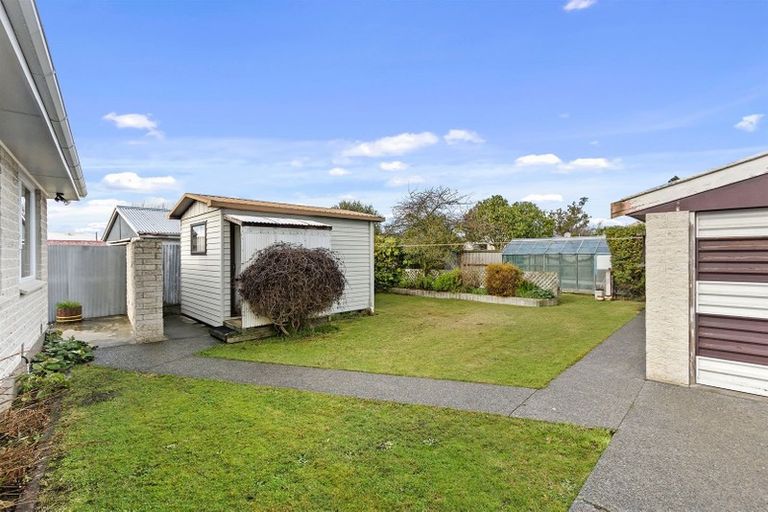 Photo of property in 122 Foremans Road, Islington, Christchurch, 8042