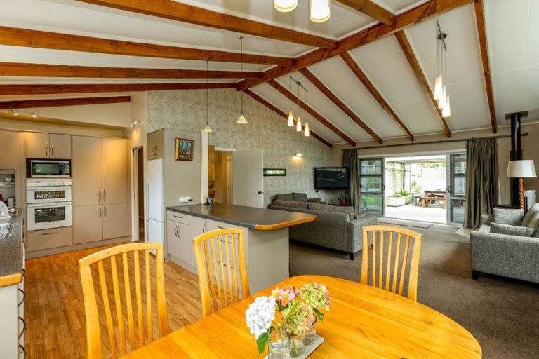 Photo of property in 571 Carrington Road, Hurworth, New Plymouth, 4371