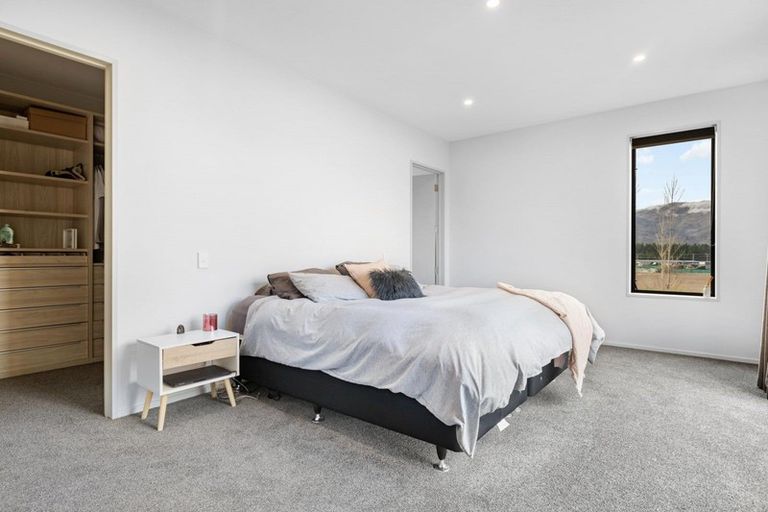 Photo of property in 5 Monaco Drive, Cromwell, 9384