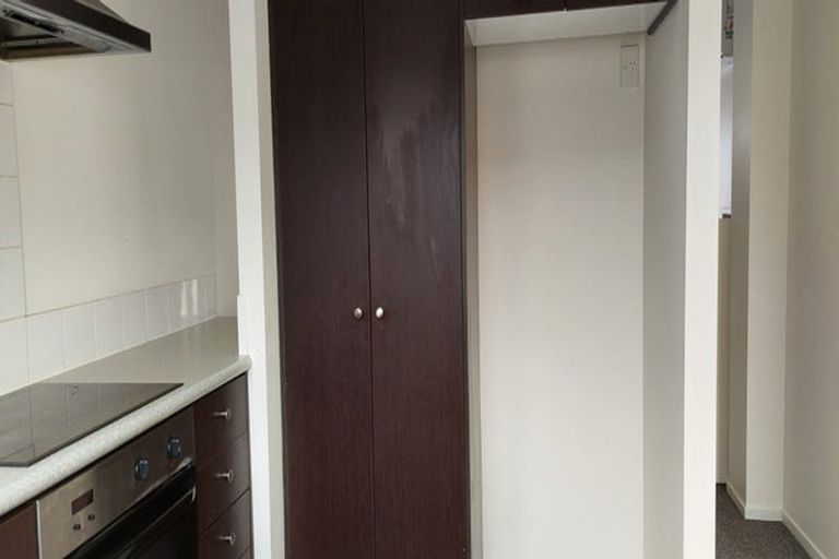 Photo of property in 10 Rosandich Drive, Sunnyvale, Auckland, 0612