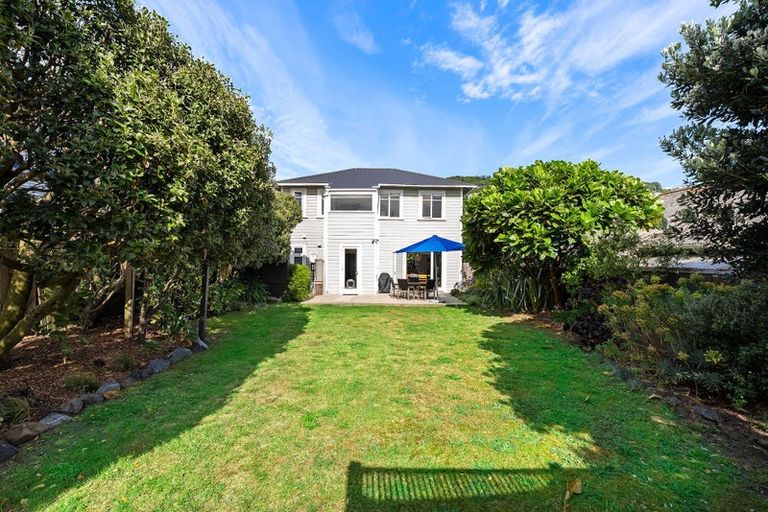 Photo of property in 109 Freyberg Street, Lyall Bay, Wellington, 6022