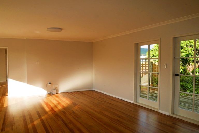 Photo of property in 12 Arawhata Road, Paraparaumu, 5032