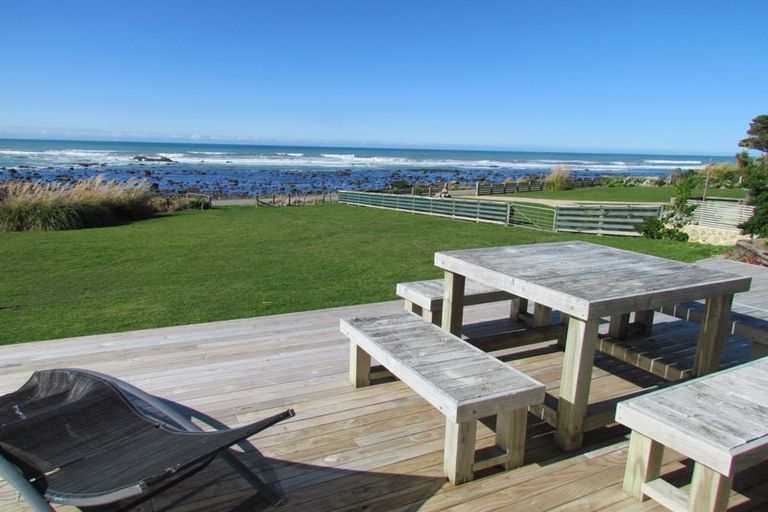 Photo of property in 881 Mataikona Road, Mataikona, Tinui, 5889