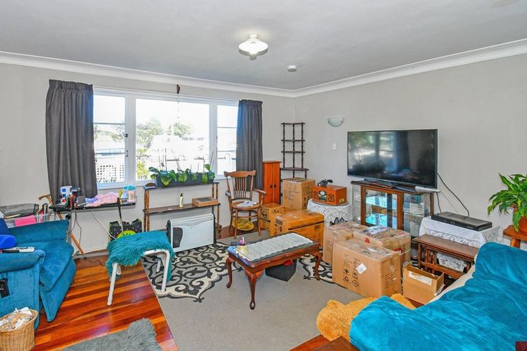Photo of property in 18 Mcannalley Street, Manurewa East, Auckland, 2102