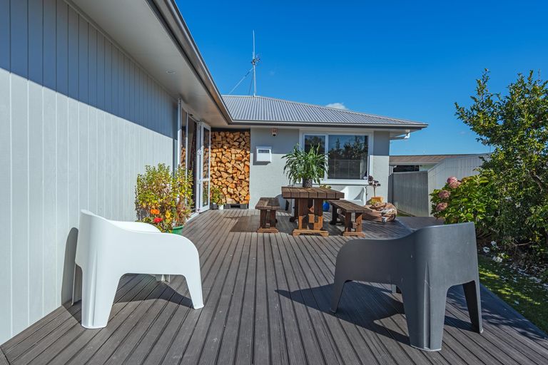 Photo of property in 3 Firth Place, Awapuni, Palmerston North, 4412