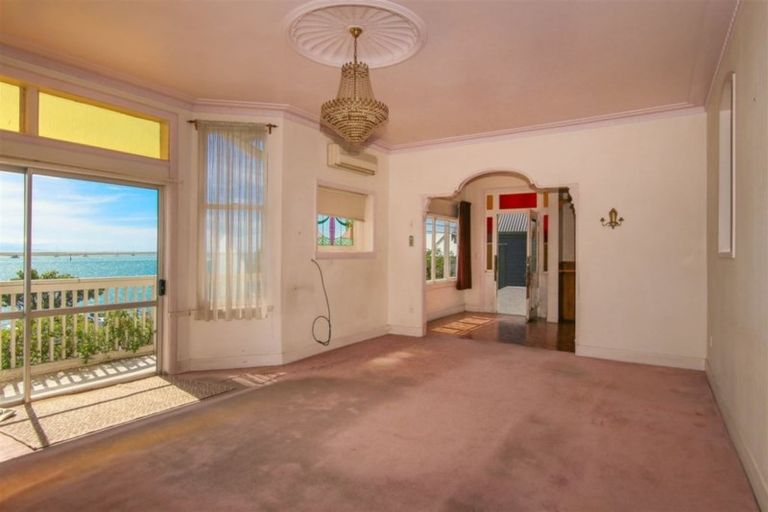 Photo of property in 335 Wakefield Quay, Stepneyville, Nelson, 7010