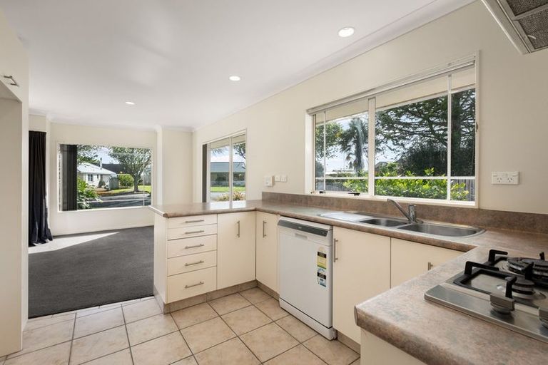 Photo of property in 32 Belmont Rise, Katikati, 3129