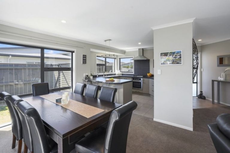 Photo of property in 59 Rosalie Terrace, Kelvin Grove, Palmerston North, 4414