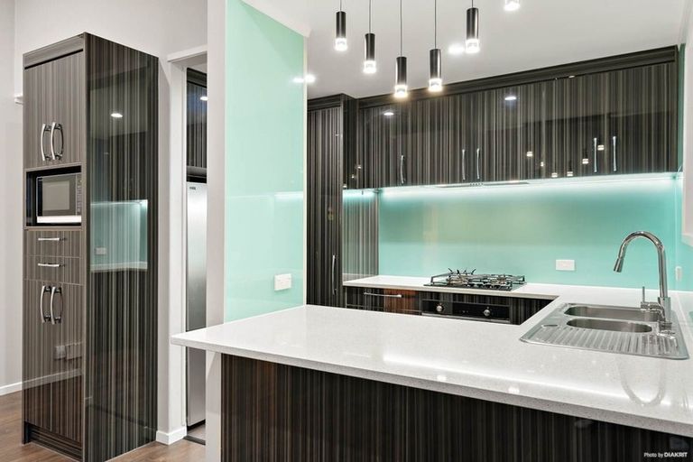 Photo of property in 64 Old Wairoa Road, Papakura, 2110