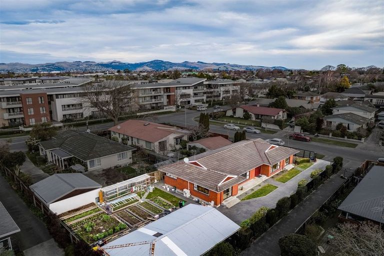 Photo of property in 75 Corfe Street, Ilam, Christchurch, 8041