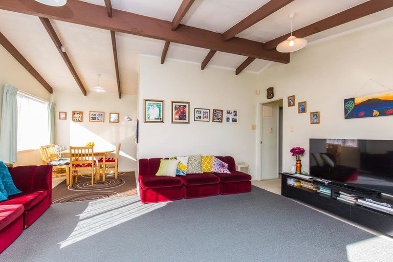 Photo of property in 3 Robertson Road, Ranui, Auckland, 0612