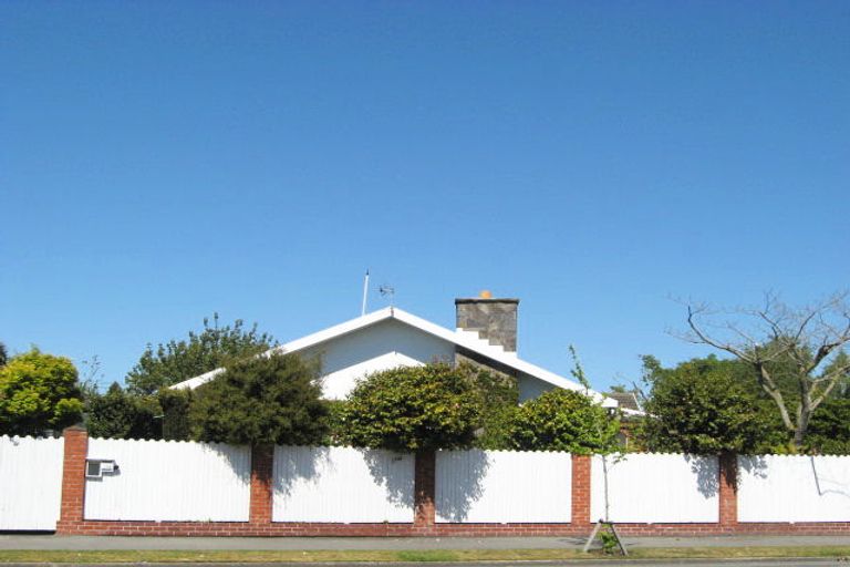 Photo of property in 115 Kendal Avenue, Burnside, Christchurch, 8053