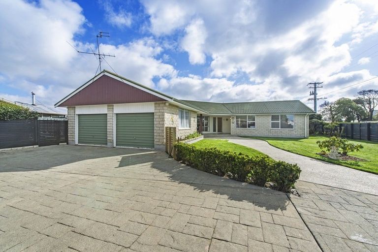 Photo of property in 15 Market Street, Leeston, 7632