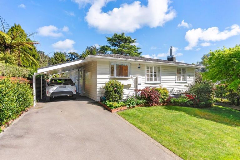 Photo of property in 4 Freemans Way, Pinehaven, Upper Hutt, 5019