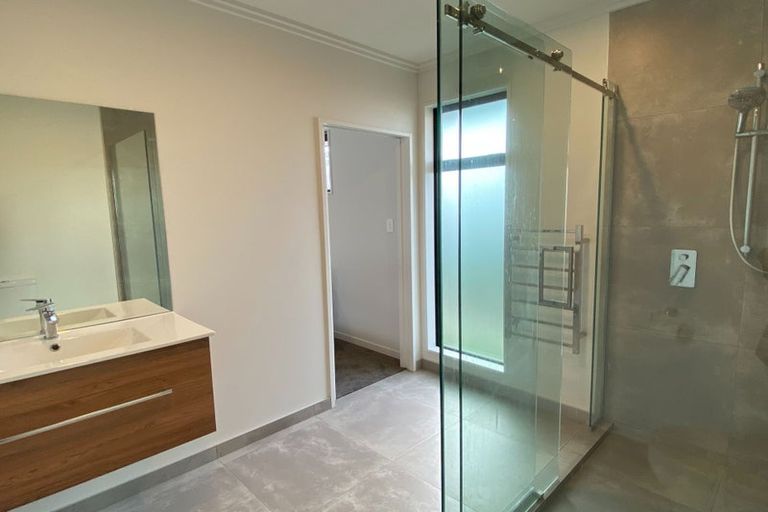 Photo of property in 192 Faringdon Boulevard, Rolleston, 7615