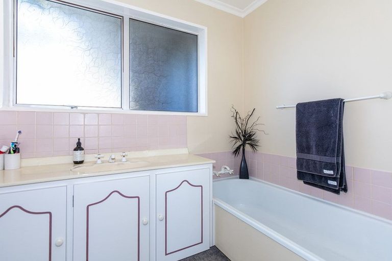 Photo of property in 9 Oakleigh Crescent, Oamaru North, Oamaru, 9400