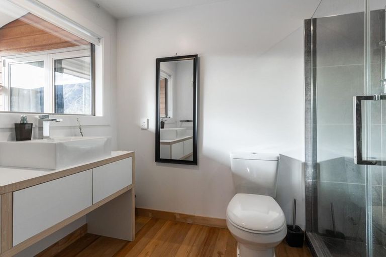 Photo of property in 38 Mcchesney Road, Arthurs Point, Queenstown, 9371