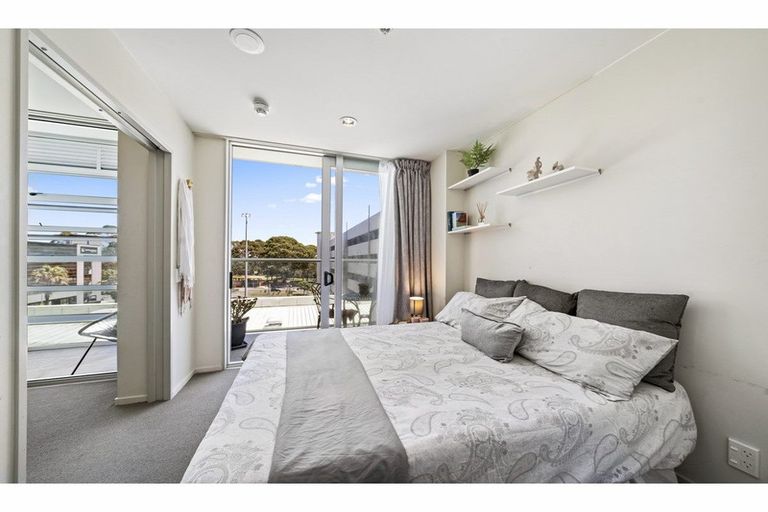 Photo of property in Proximity Apartments, 301/17 Osterley Way, Manukau, Auckland, 2104