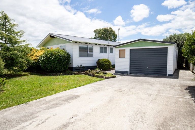 Photo of property in 26 Mahana Road, Ngatea, 3503