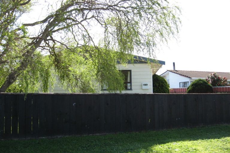 Photo of property in 12 Rosewood Place, Paraparaumu, 5032