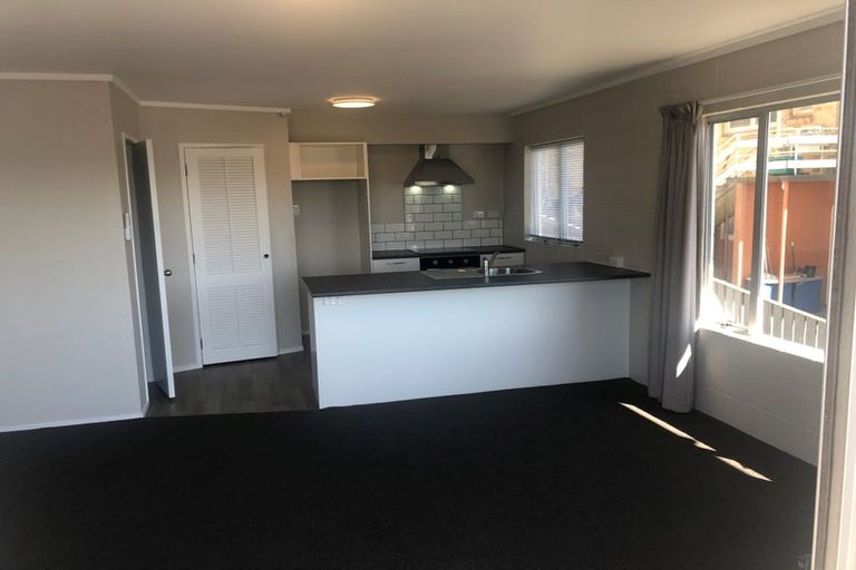 Photo of property in 1/2 Ruakiwi Road, Hamilton Lake, Hamilton, 3204