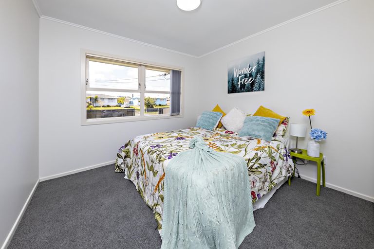 Photo of property in 19 Awatere Street, Clover Park, Auckland, 2023