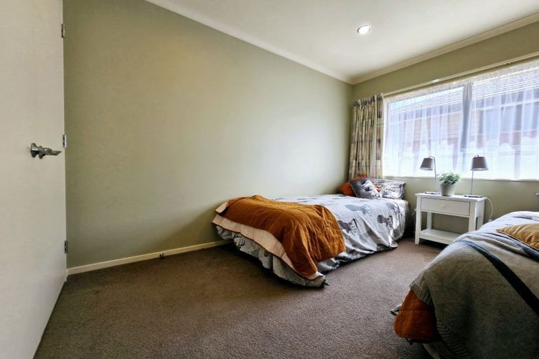 Photo of property in 8f Blennerville Close, Marton, 4710