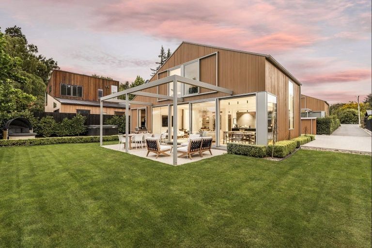 Photo of property in 1/61 Eely Point Road, Wanaka, 9305