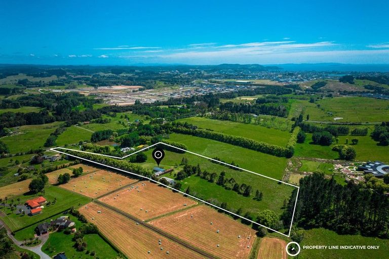 Photo of property in 193 Pine Valley Road, Dairy Flat, Silverdale, 0992