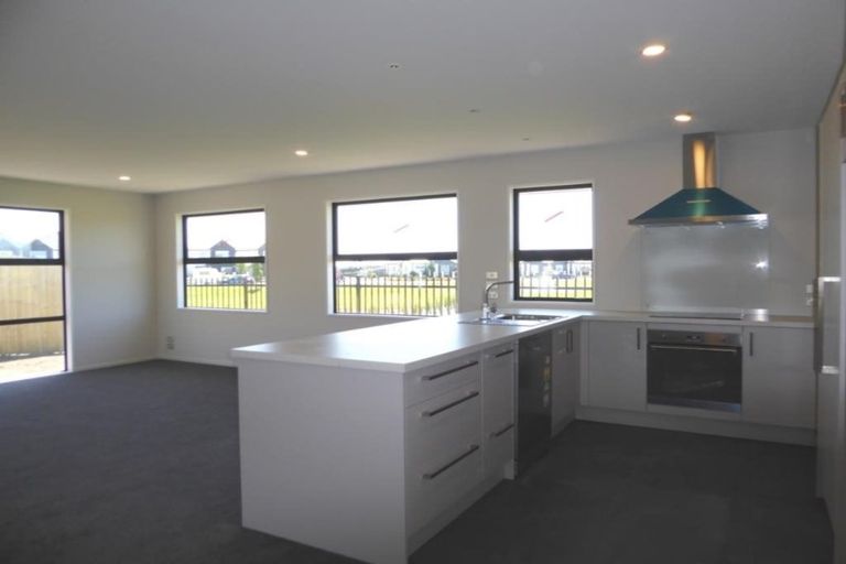 Photo of property in 7 Maka Lane, Halswell, Christchurch, 8025