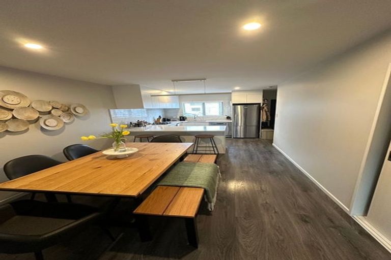 Photo of property in 1d Tarras Road, Kumeu, 0810