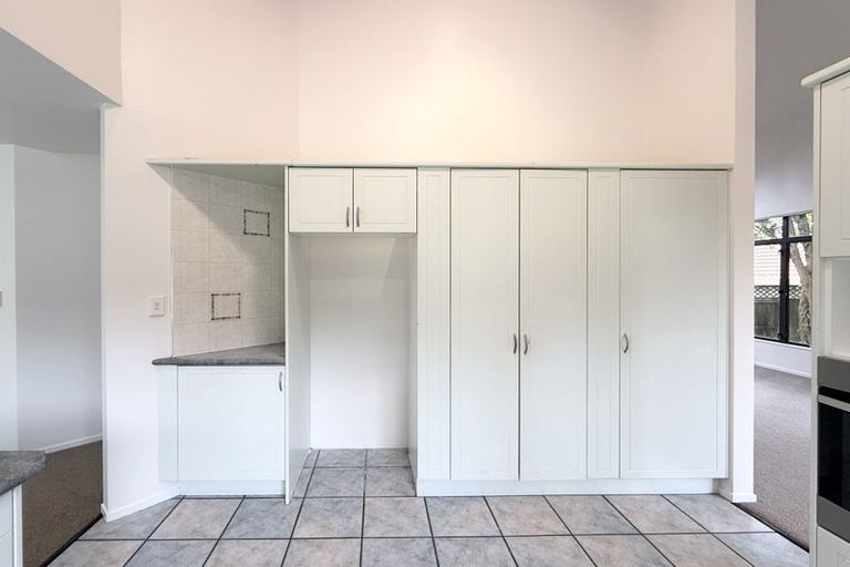 Photo of property in 6 Lucas Way, Albany, Auckland, 0632