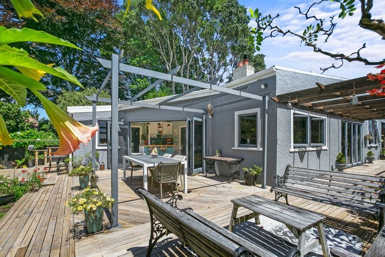 Photo of property in 109 Carrington Street, Lower Vogeltown, New Plymouth, 4310