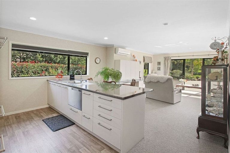 Photo of property in 8 Millbrook Drive, Waiuku, 2683