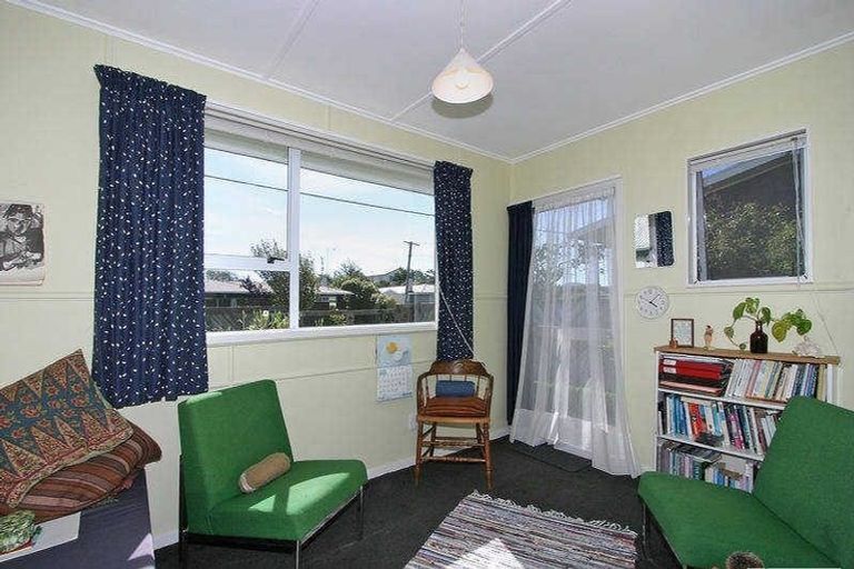 Photo of property in 26 Hillcrest Road, Raumati South, Paraparaumu, 5032