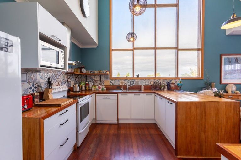 Photo of property in 77 Mclean Street, Woodville, 4920