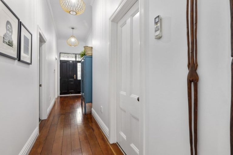 Photo of property in 39 Queen Street, Petone, Lower Hutt, 5012