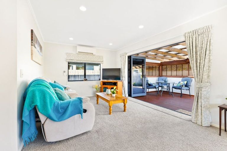 Photo of property in 30d Elizabeth Street, Orewa, 0931