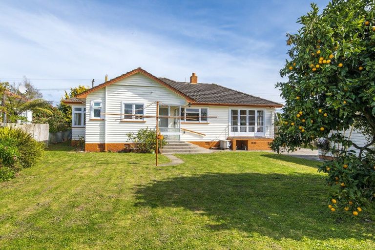 Photo of property in 20 Hannan Street, Levin, 5510