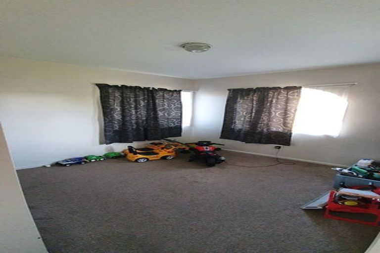 Photo of property in 1/130 Kimpton Road, Papatoetoe, Auckland, 2025