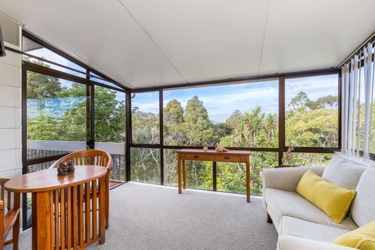 Photo of property in 2/26 Dudding Avenue, Northcote, Auckland, 0627