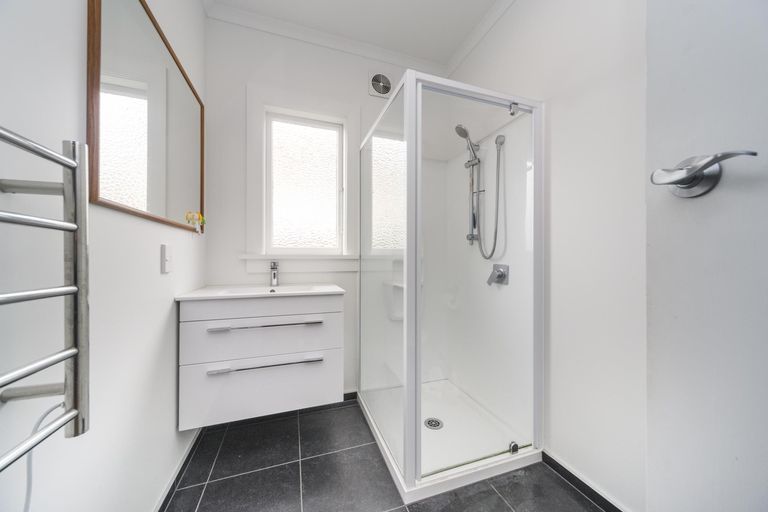 Photo of property in 126 Heretaunga Street, Palmerston North, 4414