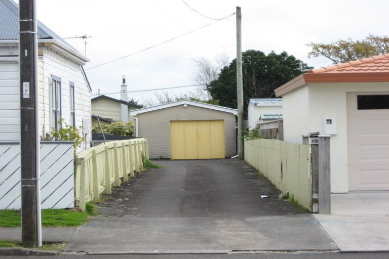 Photo of property in 166 Carrington Street, Lower Vogeltown, New Plymouth, 4310