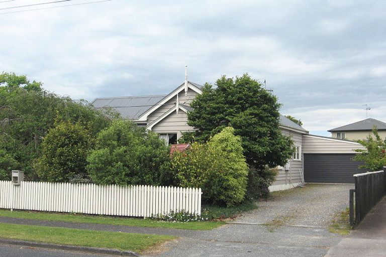 Photo of property in 142 Victoria Street, Cambridge, 3434