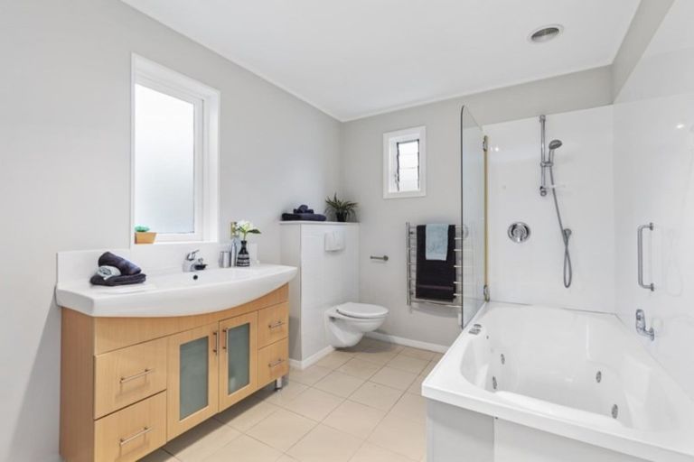 Photo of property in 21 Campbell Terrace, Petone, Lower Hutt, 5012