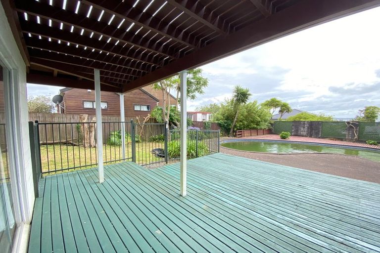 Photo of property in 30 Taitua Drive, Te Atatu South, Auckland, 0610