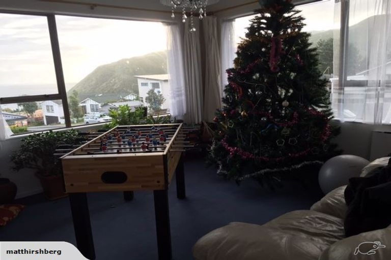 Photo of property in 32 Frobisher Street, Island Bay, Wellington, 6023