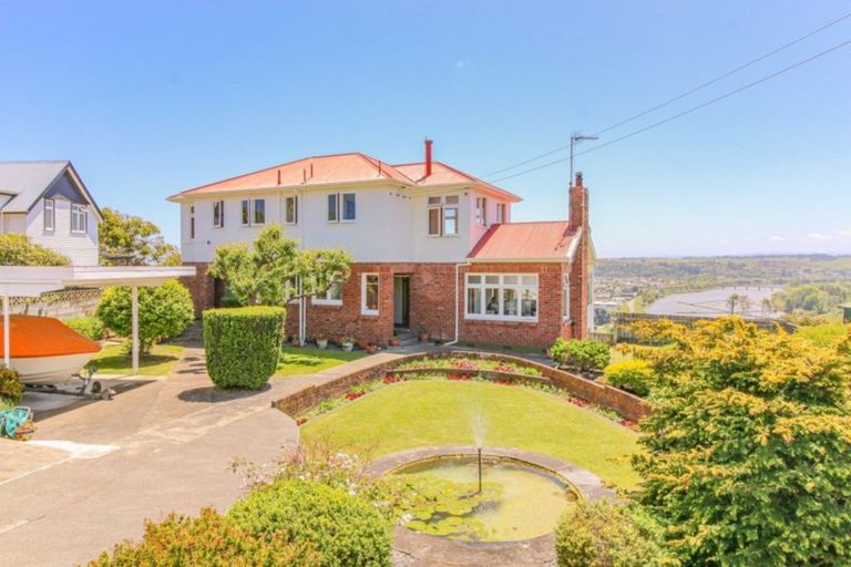 Photo of property in 2 Rodney Street, Durie Hill, Whanganui, 4500