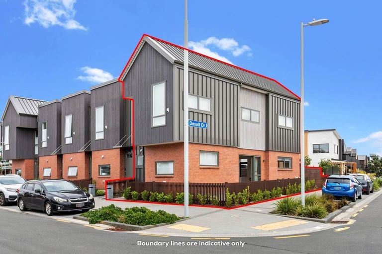 Photo of property in 62 Wallace Road, Hobsonville, Auckland, 0616